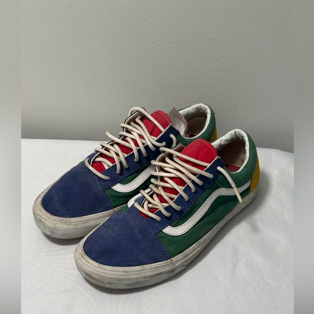 VANS Old Skool Yacht Club Mens Sz 12
Used